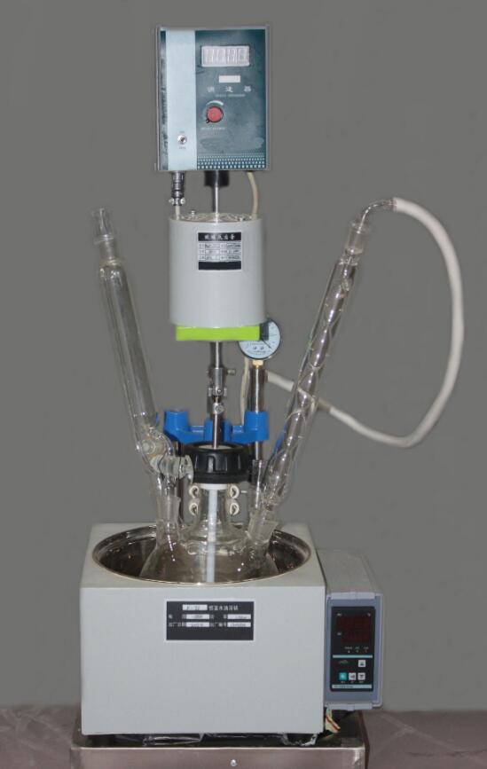 small lab glass reactor